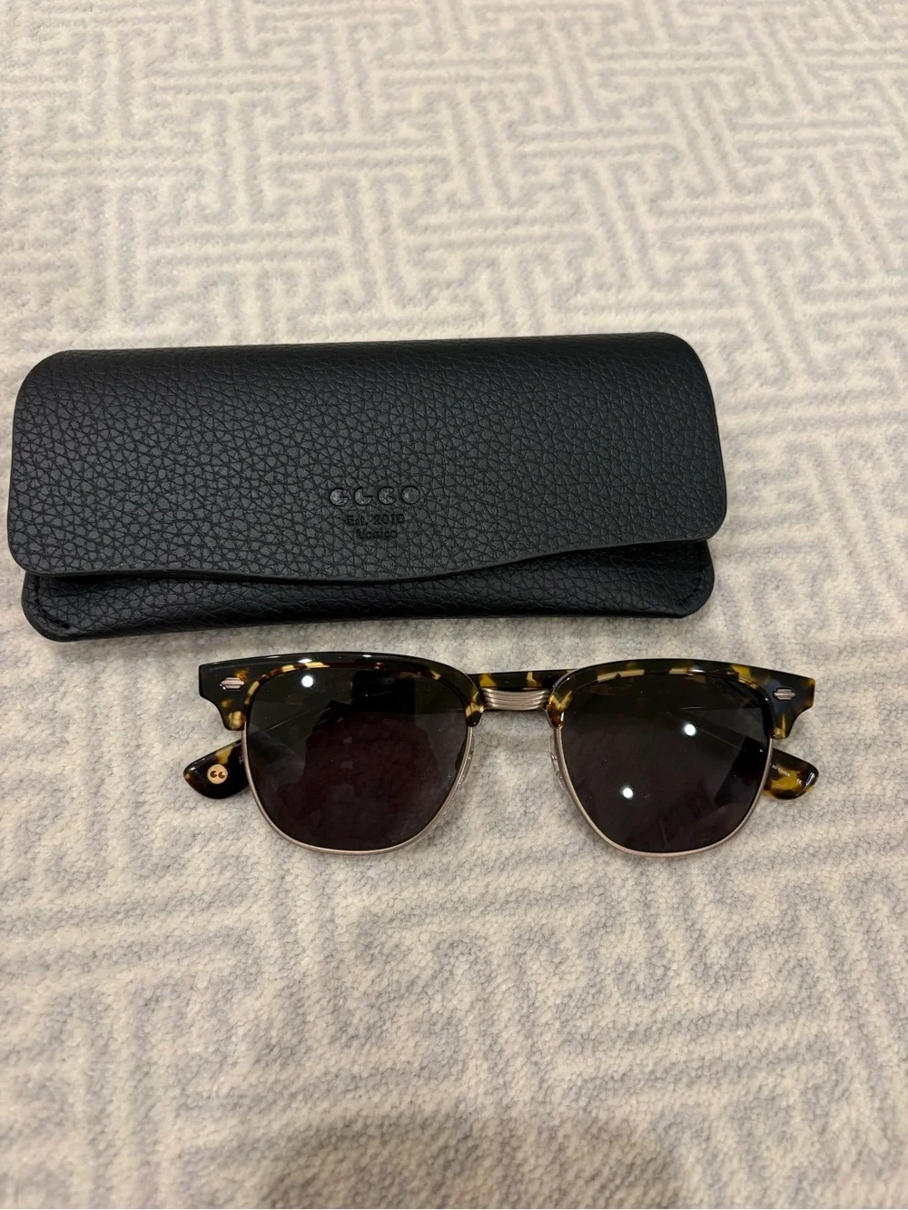 Black Sunglasses with Tortoiseshell Frame and Black Case